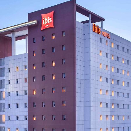 ไอบิส สุราบายา ซิตี้ เซ็นเตอร์ โฮเต็ล Hotel ภายนอก รูปภาพ